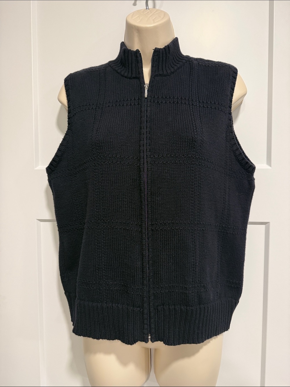 Talbots  Navy Zip-Up Knit Sweater Vest Sleeveless Comfy